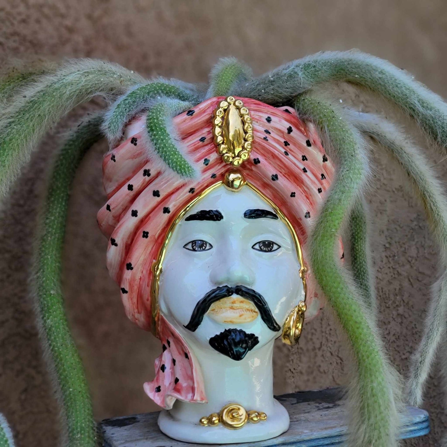 Moor's Head Atena - King - Gold Polka Dots