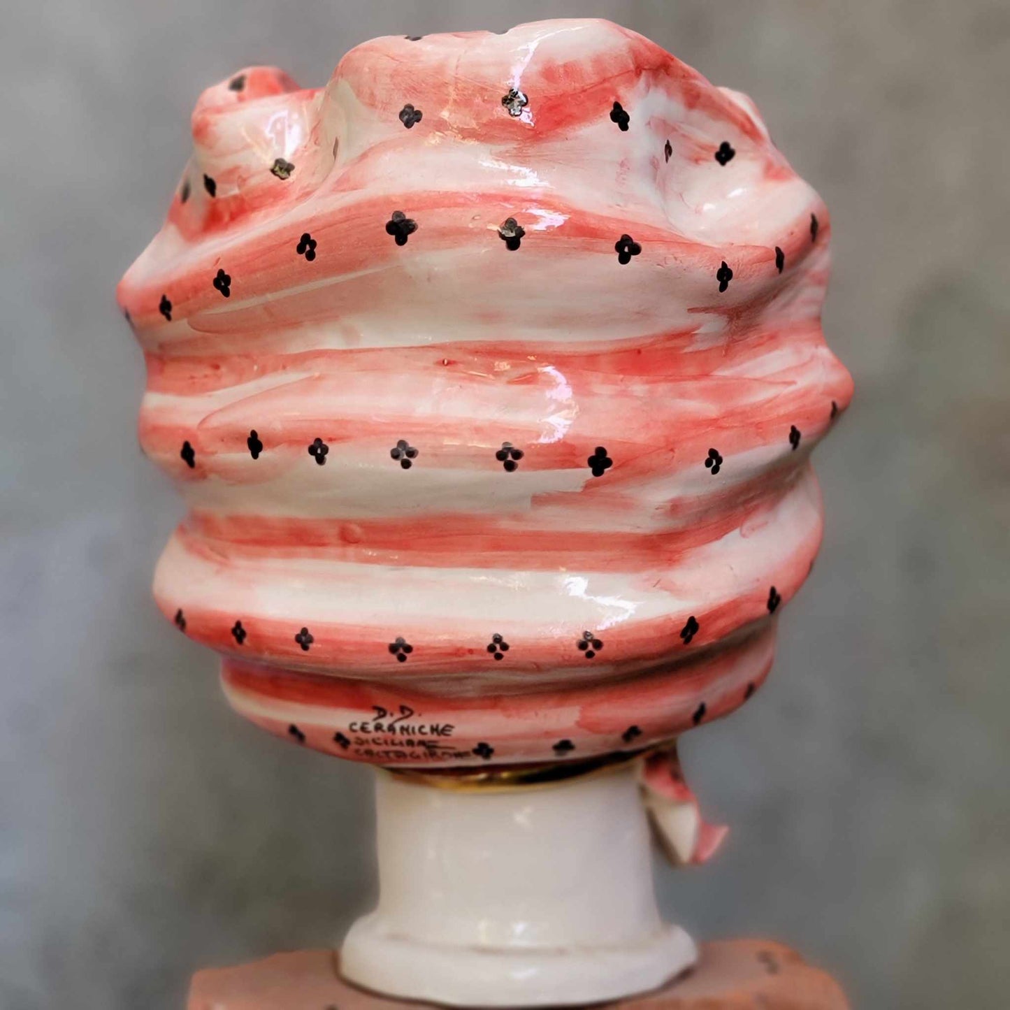 Moor's Head Atena - King - Gold Polka Dots