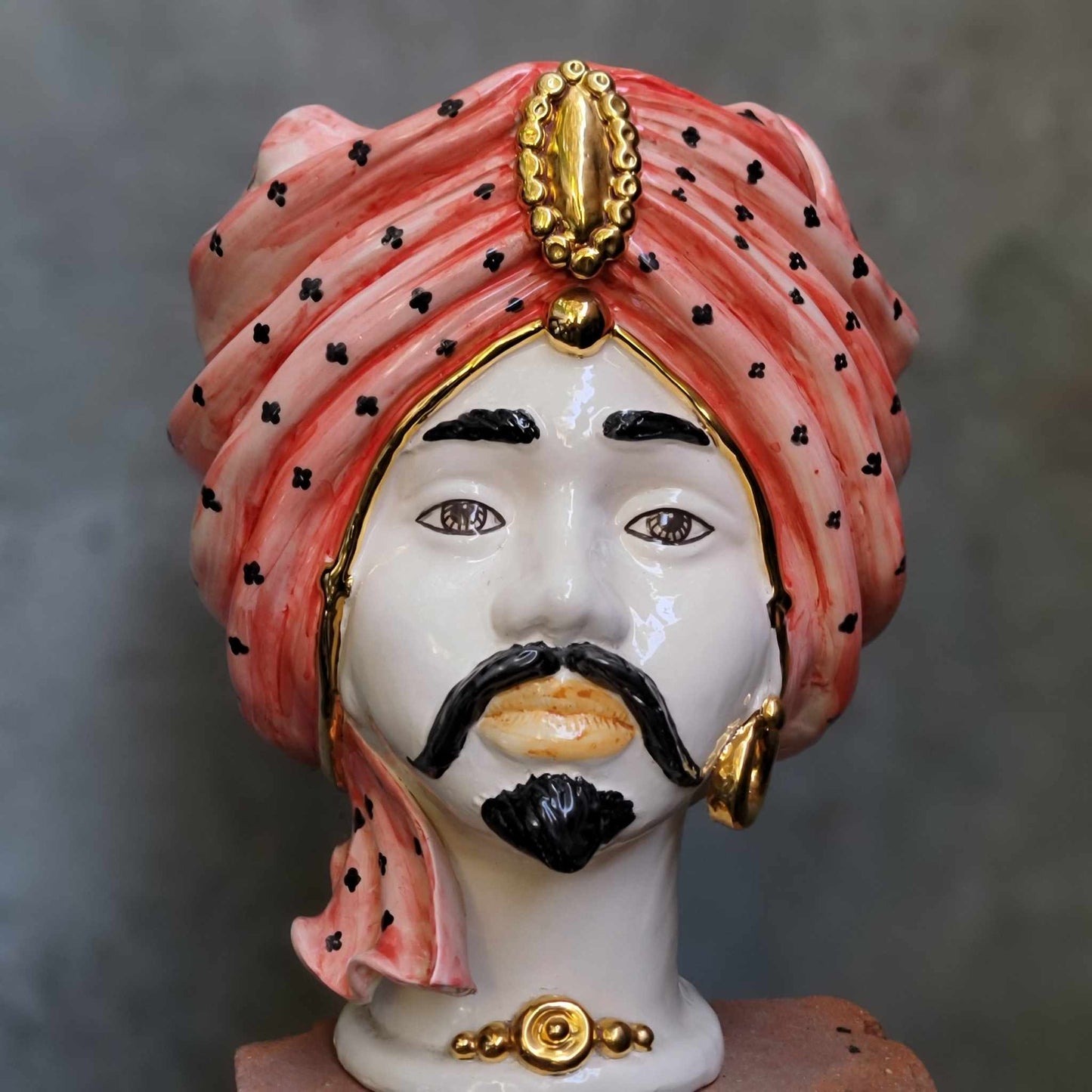 Moor's Head Atena - King - Gold Polka Dots