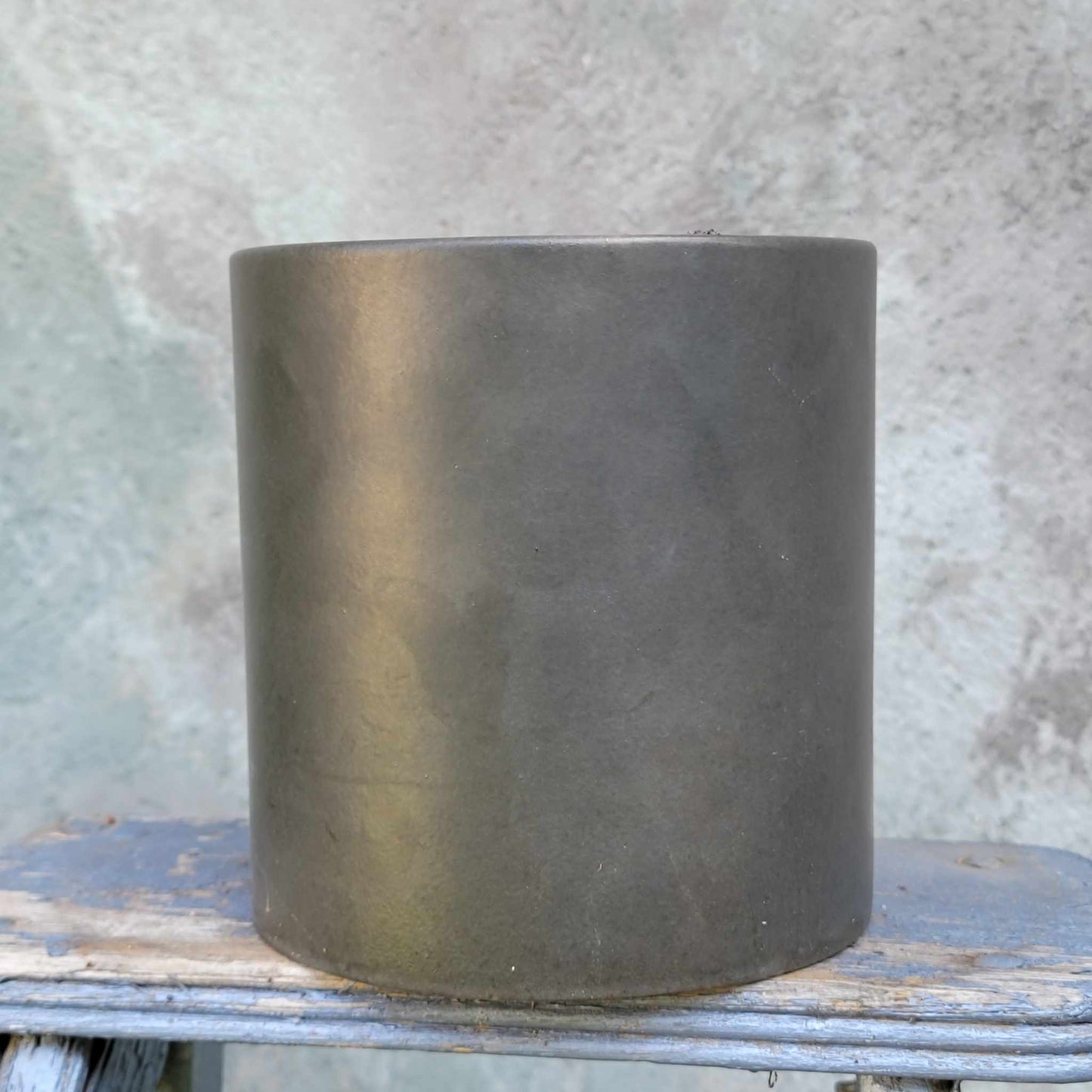 Terra Cotta Planter - Matte Black